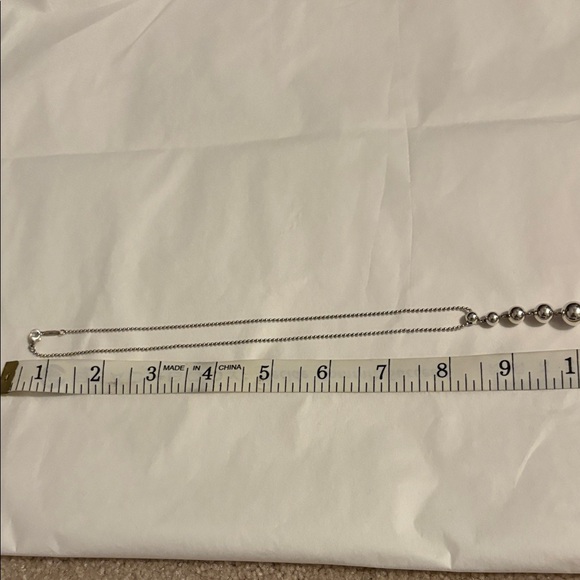 Tiffany & Co. Silver Graduated Bead Pendant Necklace with Blue Pouch - Picture 4 of 9